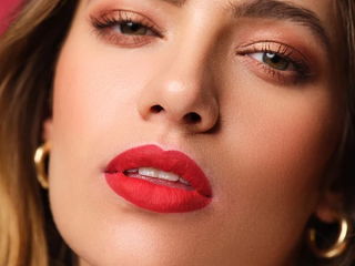 چگونه لب های زیبایی داشته باشیم؟ مهم ترین نکات مراقبت از لب ها!