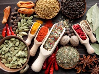 آشنایی با 10 ادویه خوش طعم و مفید برای بدن