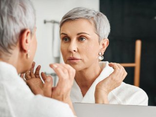 ما دقیقا کی پیر می‌شویم؟