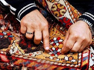 موانع و راهکارهای توسعه مشاغل خانگی زنان