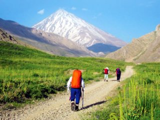 انسان خود طبیعت است!