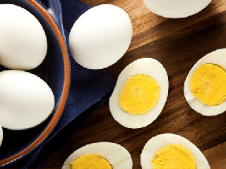 بالای 50 سال، روزانه چند تخم مرغ بخورند؟
