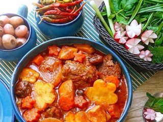 طرز تهیه تاس‌کباب؛ متفاوت و خوشمزه