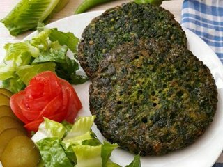 طرز تهیه کوکو تره تبریزی با زرشک و گردو