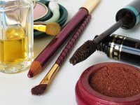 استاندارد  لوازم آرایشی  و بهداشتی