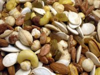 در مصرف آجیل افراط نكنید (2)