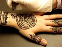 طراحی و خالكوبی با حنا (1)