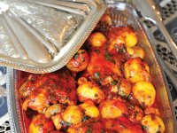 خوراك گوجه‌فرنگی و مرغ