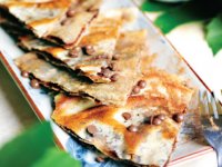كوئیسادیلا با شكلات چیپسی