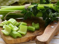 برای رفع عفونت مثانه چی بخورم؟