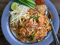 پادتای رشته سرخكرده‌ی تایلندی Phad Thai