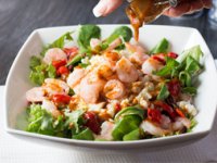 سالاد تخم مرغ و میگو