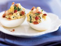 سالاد تخم مرغ و میگو