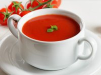 سوپ گوجه فرنگی و فلفل دلمه ای کبابی شده