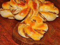 شیرینی خرمایی (میکادو)