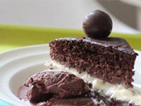چیز کیک و بیسکویت کرمدار