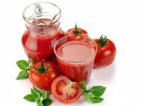 نوشیدنی گوجه فرنگی و جعفری