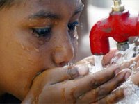 آب آلوده با پوست چه می كند؟