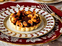 تارت خرما و گردو ؛ یک دسری مقوی برای افطار