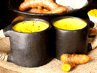 لاته زردچوبه ؛ یک نوشیدنی گوارا و پر خاصیت