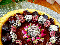 تارت خرما و زردآلو ؛ یک عصرانه مقوی