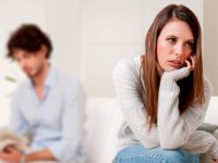 چگونه با همسرمان در جمع برخورد کنیم؟