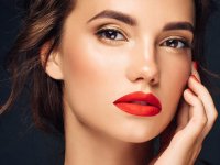 آرایش مناسب رژ قرمز