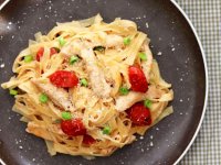 طرز تهیه‌ی پاستای مرغ خامه‌ای