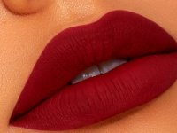 روش های طبیعی برای داشتن لب هایی زیبا و برجسته