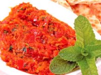 طرز تهیه گوجه پونه ؛ یک غذای ساده مخصوص استان ایلام