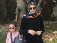 چهره بدون آرایش آزاده نامداری در کنار همسرش+ عکس