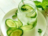 طرز تهیه شربت نعنا و خیار خانگی