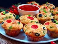 طرز تهیه مافین پیتزایی قارچ و مرغ