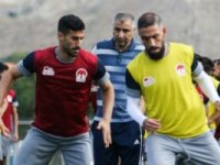 بند دردسرساز در قرارداد احسان حاج صفی با تراکتور