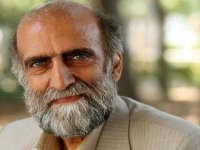 کریم اکبری مبارکه به خانه ابدی تشییع شد