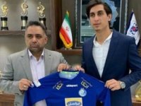 ادعای عجیب: محمد نادری برای رفتن به استقلال پول داده است!!! عکس