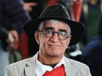 بی تابی همسر مرحوم «کامبوزیا پرتوی» در مراسم خاکسپاری +عکس