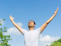 ۶ فایده شگفت‌انگیز نفس عمیق