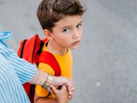 بایدها و نبایدهای حضور کودکان در مراسم خاکسپاری