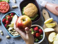 نقش تغذیه در مقابله با بحران آلودگی هوا