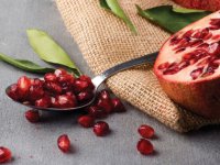 چرا میوه‌های یلدایی بهترین انتخاب هستند؟