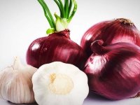 سیر و پیاز جوانه‌زده قابل خوردن هستند؟