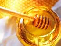 عسل خام بهتر است یا حرارت دیده ؟
