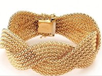 ریزش قیمت‌ها در بازار طلا و ارز