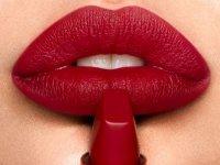 دردسر بلع ناخواسته رژلب