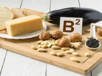 این علائم یعنی ویتامین B۲ بدن‌تان کم است