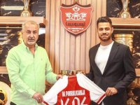 پورعلی‌گنجی با پرسپولیس تمدید کرد