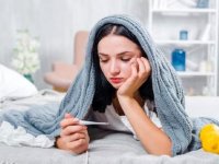 تب و لرز چه علائم، دلایل و روش‌های درمانی دارد؟
