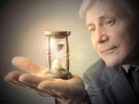 ۹ عادت صحیح سبک زندگی برای عمر بالای ۱۰۰ سال