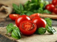 خوردن گوجه فرنگی باعث ابتلا به نقرس می‌شود؟